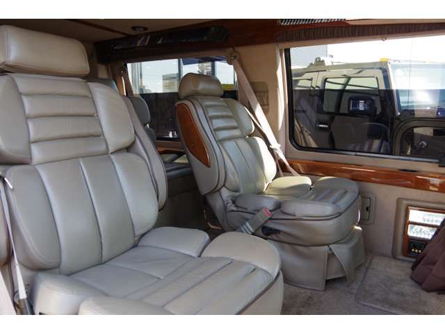 Ford E150 2006-02 1137-5