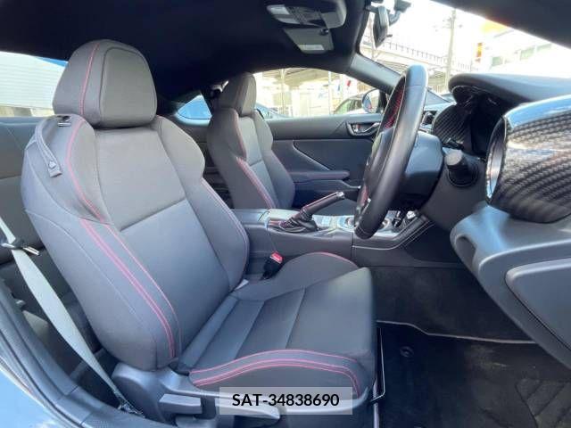 Subaru BRZ 2021-11 221751-10