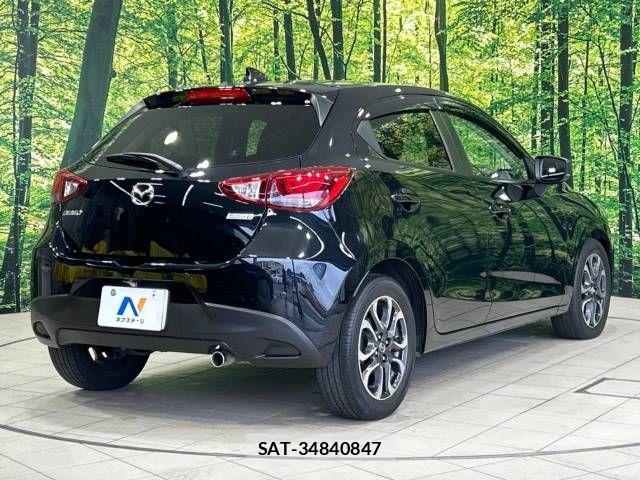 Mazda DEMIO 2018-01 440217-17