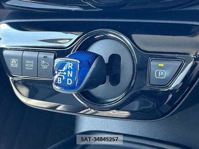 Toyota PRIUS 2019-02 350914-4
