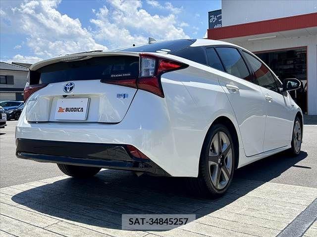 Toyota PRIUS 2019-02 350914-14