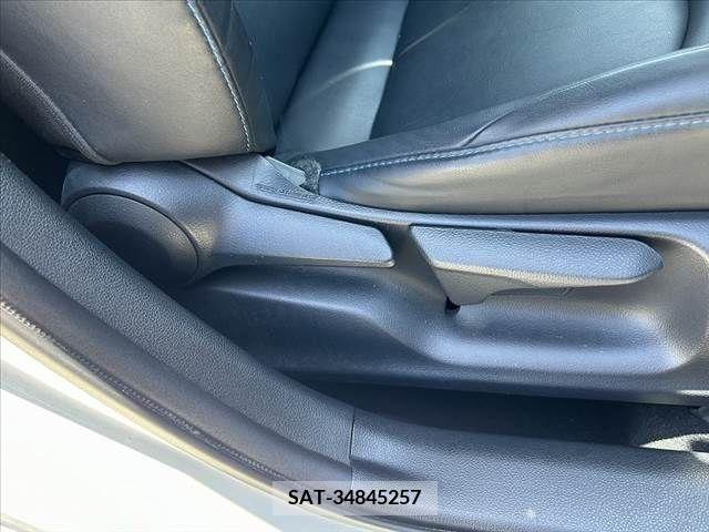 Toyota PRIUS 2019-02 350914-28