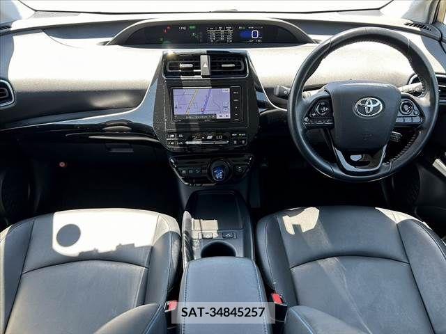 Toyota PRIUS 2019-02 350914-1