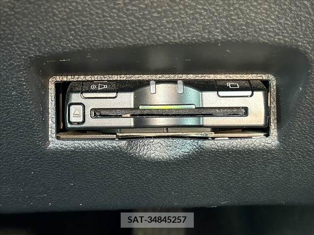Toyota PRIUS 2019-02 350914-26