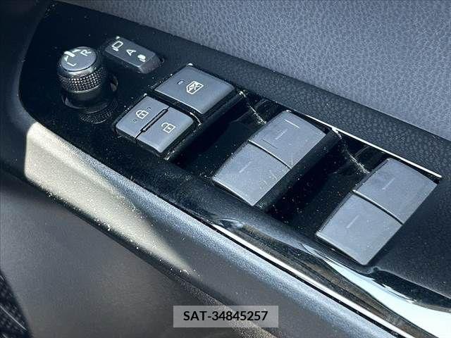 Toyota PRIUS 2019-02 350914-25
