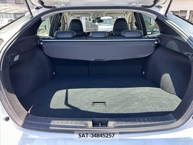 Toyota PRIUS 2019-02 350914-19