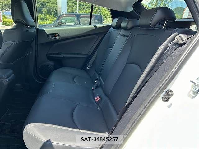 Toyota PRIUS 2019-02 350914-17