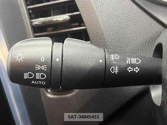 Renault CAPTUR 2017-12 283068-11