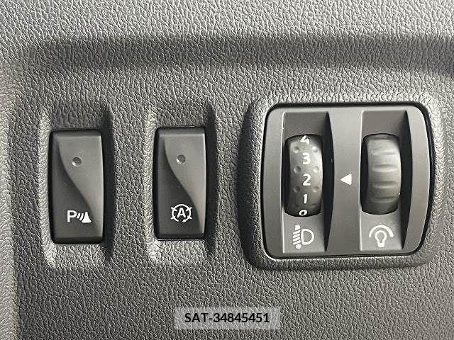 Renault CAPTUR 2017-12 283068-8