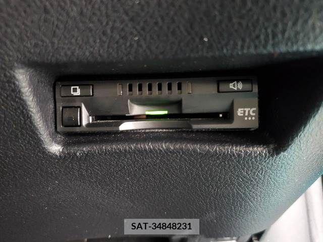 Toyota SIENTA 2019-06 348315-10