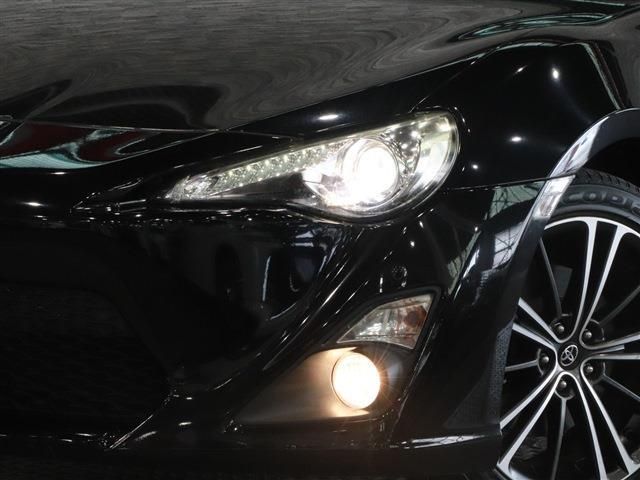 Toyota 86 2013-05 20670-8