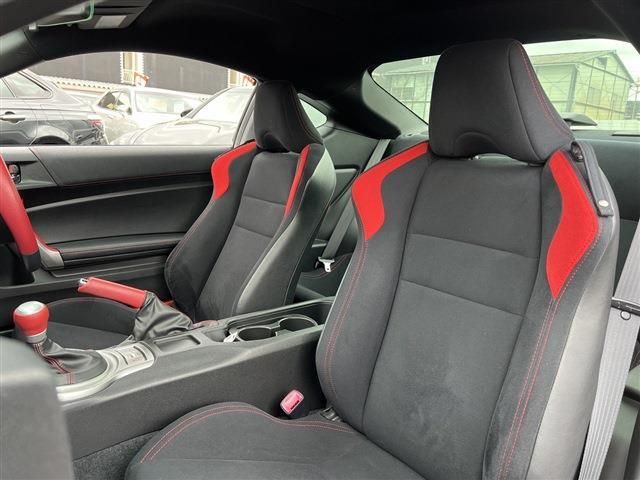 Toyota 86 2013-05 20670-18