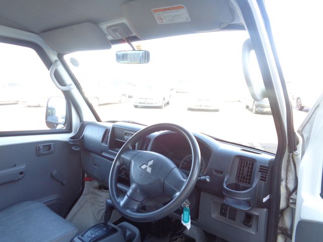 Mitsubishi MINICAB VAN 2011-02 13522-1