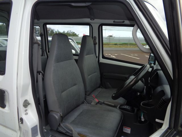 Mitsubishi MINICAB VAN 2011-02 13522-8