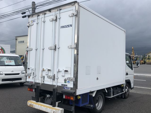 Mitsubishi CANTER 2016-06 7587-5