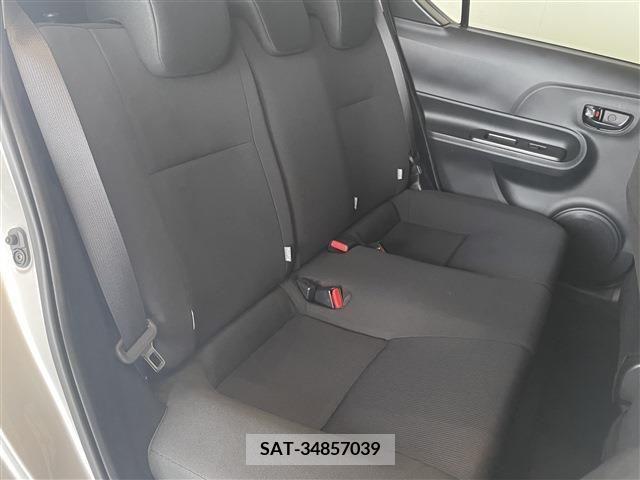 Toyota AQUA 2017-03 356185-27