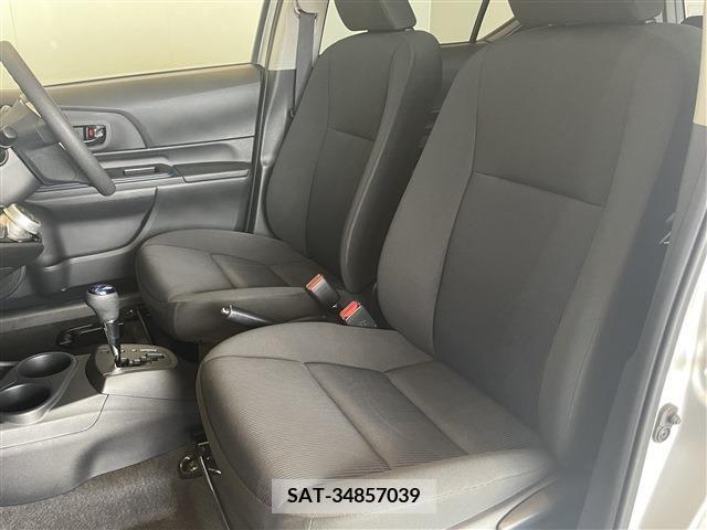 Toyota AQUA 2017-03 356185-26