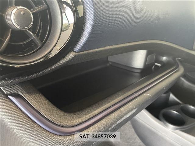 Toyota AQUA 2017-03 356185-23