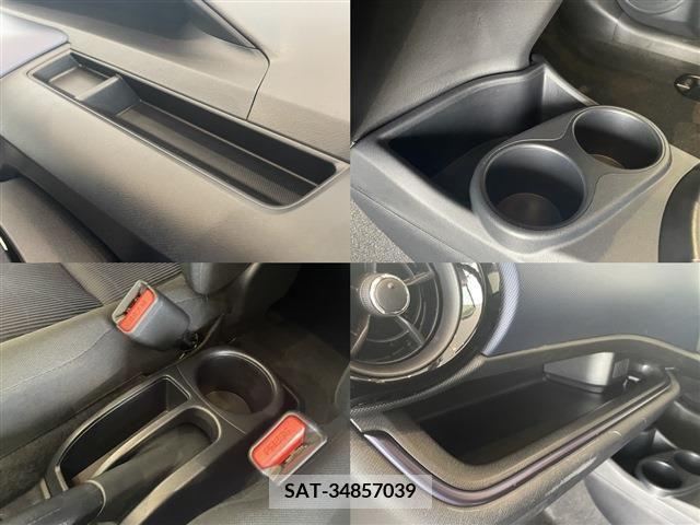 Toyota AQUA 2017-03 356185-22