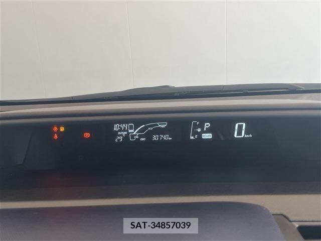Toyota AQUA 2017-03 356185-6