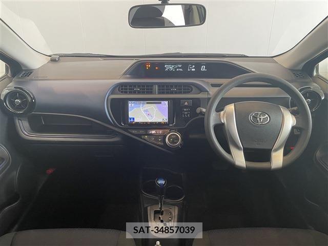 Toyota AQUA 2017-03 356185-2