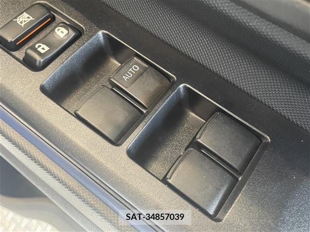 Toyota AQUA 2017-03 356185-19