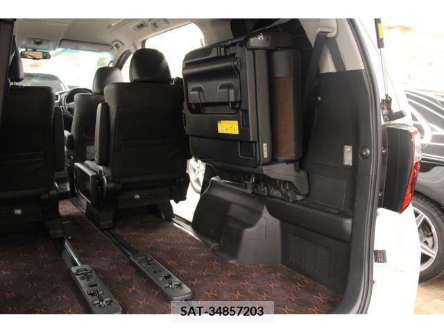 Toyota ALPHARD 2013-05 336364-26