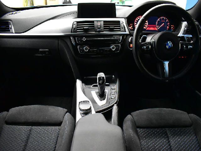 Bmw 4 SERIES 2018-03 182997-1