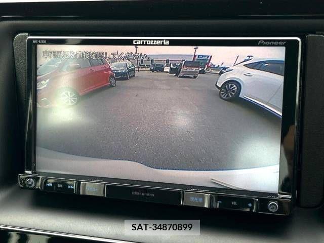 Toyota VOXY 2017-07 321526-5