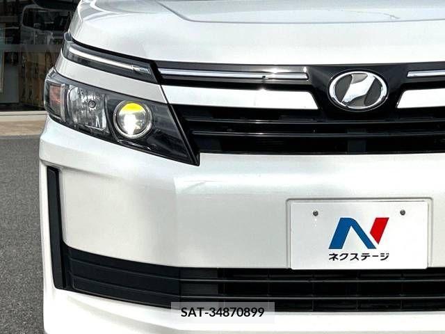 Toyota VOXY 2017-07 321526-15