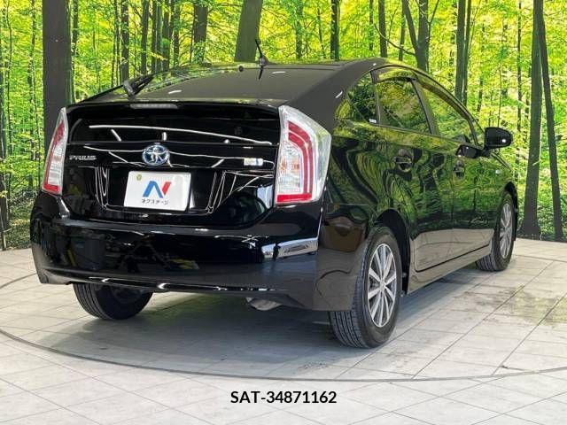 Toyota PRIUS 2013-12 366482-17