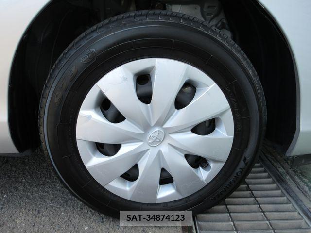 Toyota AQUA 2017-06 344817-18