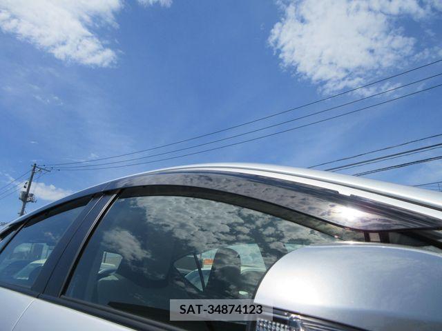 Toyota AQUA 2017-06 344817-17