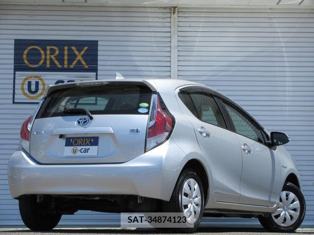 Toyota AQUA 2017-06 344817-2