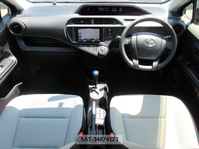 Toyota AQUA 2017-06 344817-1