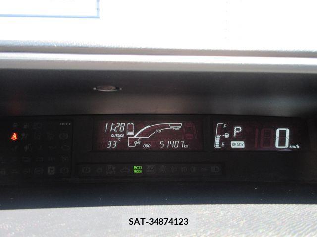 Toyota AQUA 2017-06 344817-7