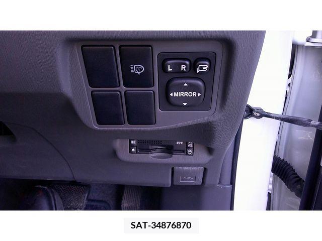 Toyota PRIUS 2011-03 205412-12