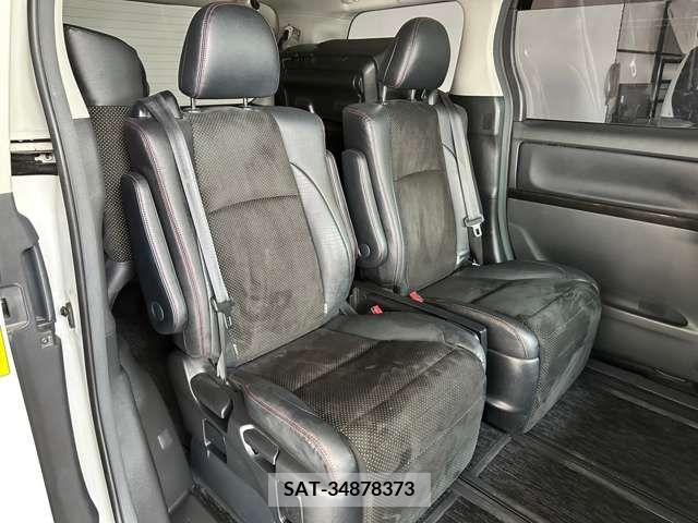 Toyota VELLFIRE 2013-11 376652-8