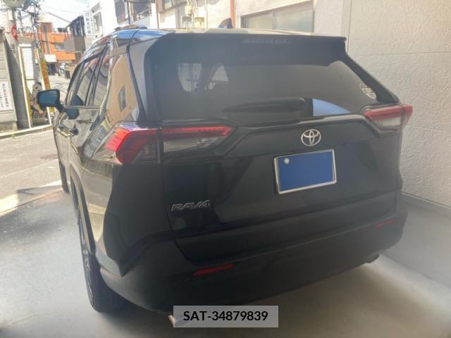 Toyota RAV4 2022-09 393571-1