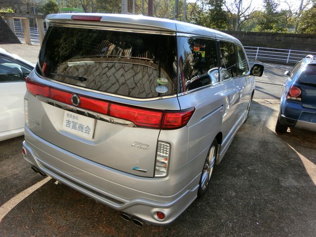 Nissan ELGRAND 2011-03 25015-15