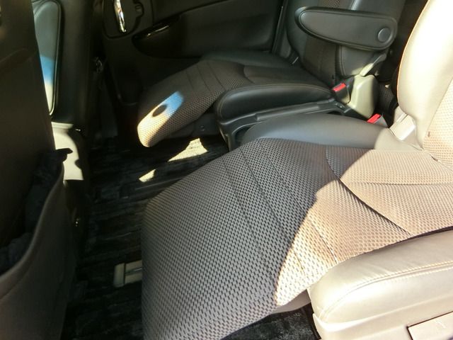 Nissan ELGRAND 2011-03 25015-9
