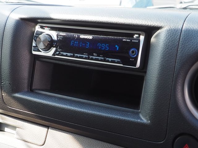 Nissan NV350 Caravan 2015-06 14732-7
