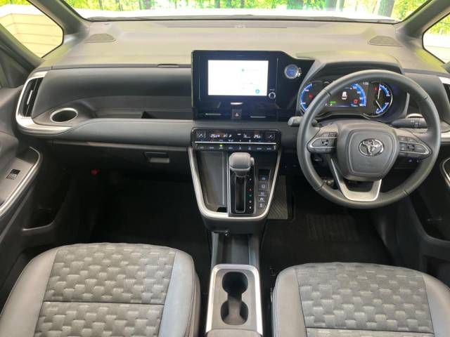 Toyota VOXY HYBRID 2022-09 20559-1