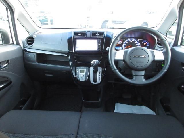 Daihatsu MOVE CUSTOM 2013-08 13736-13
