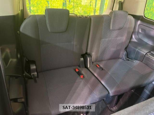 Toyota NOAH 2014-08 279524-10