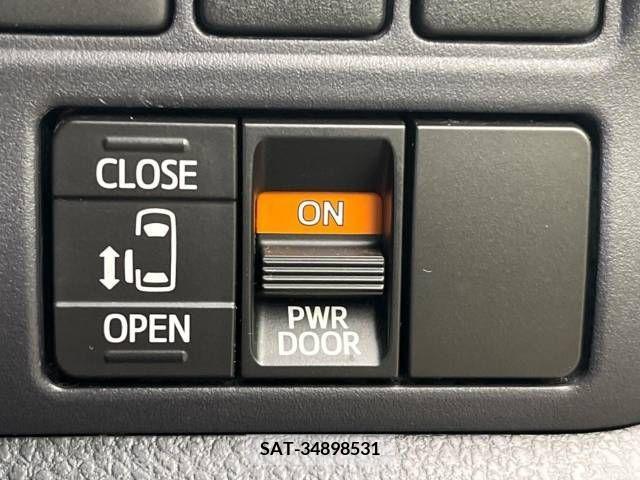 Toyota NOAH 2014-08 279524-4