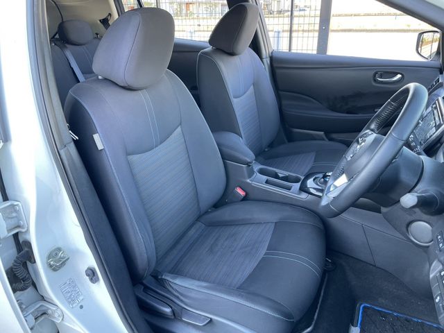 Nissan LEAF 2018-01 182246-16