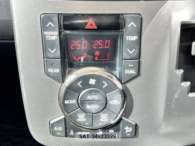 Toyota VOXY 2012-10 223882-13