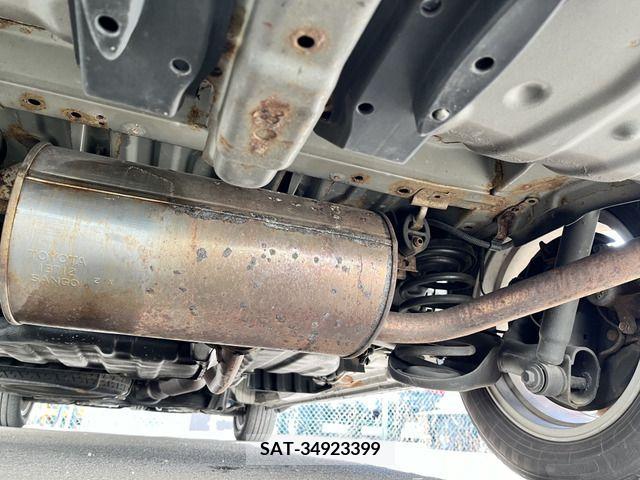 Toyota VOXY 2012-10 223882-6