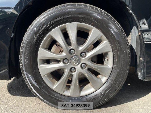 Toyota VOXY 2012-10 223882-7